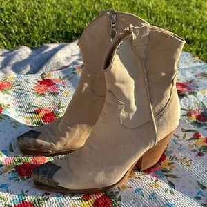 FREE PEOPLE BONE BRAYDEN WESTERN BOOT 👢